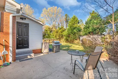 2400 Markham Court, Charlotte, NC 28205 - Photo 16