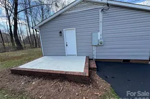 510 Belfast Dr, Gastonia, NC 28052 - Photo 2