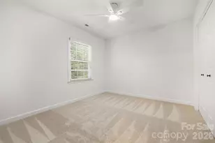 4831 Deanscroft Dr, Charlotte, NC 28226 - Photo 16