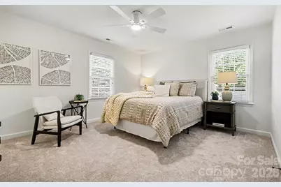 4831 Deanscroft Drive, Charlotte, NC 28226 - Photo 12