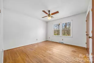 5322 Larewood Dr, Charlotte, NC 28215 - Photo 14