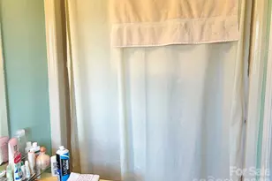 357 Pruitt Houser St, Lincolnton, NC 28092 - Photo 8