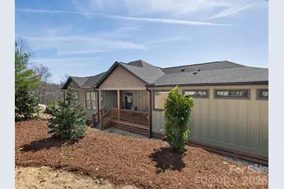 636 Crystal Heights Drive, Hendersonville, NC 28739 - Photo 36