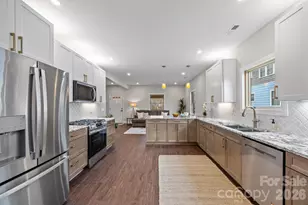 102 Clingman Ave, Asheville, NC 28801 - Photo 12