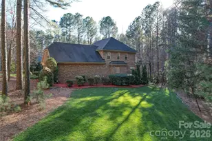 4763 River Hills Dr, Lake Norman of Catawba, NC 28037 - Photo 2