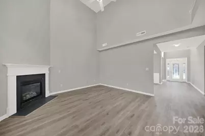 9911 Seven Oaks Drive, Charlotte, NC 28215 - Photo 12