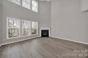 9911 Seven Oaks Dr, Charlotte, NC 28215 - Photo 10