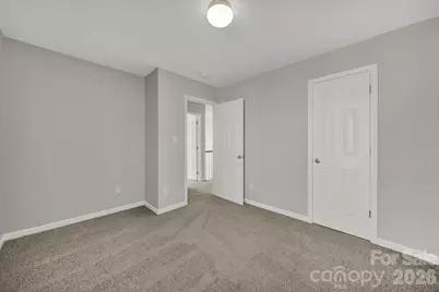 9911 Seven Oaks Drive, Charlotte, NC 28215 - Photo 32