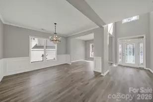 9911 Seven Oaks Dr, Charlotte, NC 28215 - Photo 8