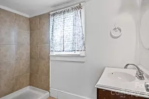 901 Mill St, Albemarle, NC 28001 - Photo 14