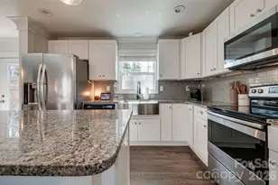 2900 Archdale Dr, Charlotte, NC 28210 - Photo 6