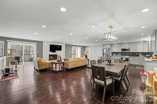 3908 Oak Hollow Ct, High Point, NC 27265 - Photo 6