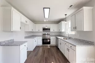 304 Valerie Dr, Lincolnton, NC 28092 - Photo 8