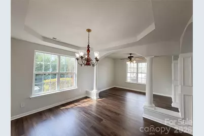 304 Valerie Drive, Lincolnton, NC 28092 - Photo 4