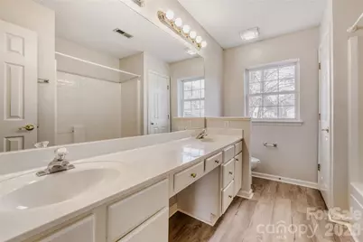 4700 Lone Tree Court, Charlotte, NC 28269 - Photo 16