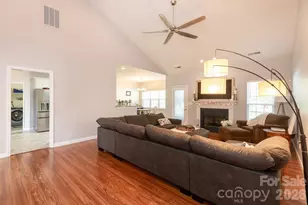 12015 Hampton Pl Dr, Charlotte, NC 28269 - Photo 8