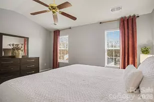 3721 Brookchase Ln, Charlotte, NC 28205 - Photo 12