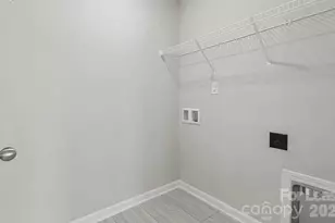 4213 Stoneygreen Ln, Charlotte, NC 28215 - Photo 12