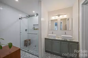 4326 Saxonbury Way, Charlotte, NC 28269 - Photo 32