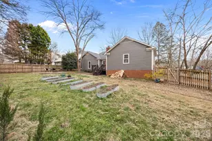 4326 Saxonbury Way, Charlotte, NC 28269 - Photo 42