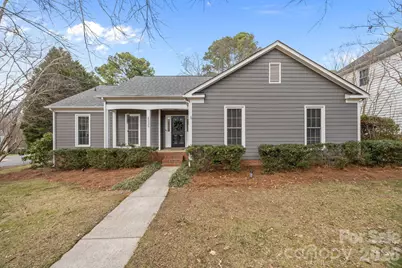 4326 Saxonbury Way, Charlotte, NC 28269 - Photo 1