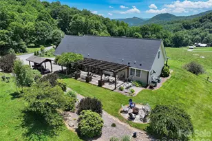 371 Ned Cove Rd, Waynesville, NC 28785 - Photo 2