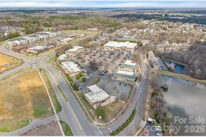 8658 Beaver Creek Drive, Charlotte, NC 28269 - Photo 20