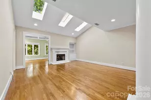 8934 Challis Hill Ln, Charlotte, NC 28226 - Photo 6