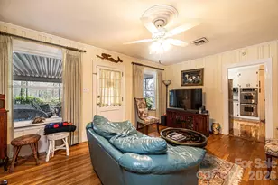 1724 2nd Ave NW, Hickory, NC 28601 - Photo 12