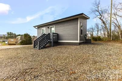 17 Red Leaf Road, Asheville, NC 28806 - Photo 2