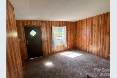 475 E Court Street, Marion, NC 28752 - Photo 6