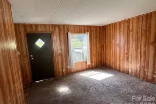 475 E Court St, Marion, NC 28752 - Photo 6