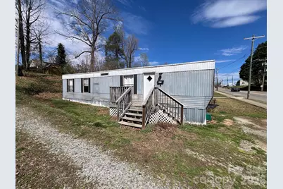 475 E Court Street, Marion, NC 28752 - Photo 2