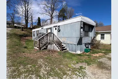 475 E Court Street, Marion, NC 28752 - Photo 24