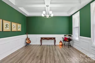 265 Fox Cove Rd, Hendersonville, NC 28792 - Photo 8