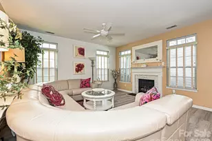 9740 Springholm Dr, Charlotte, NC 28278 - Photo 6