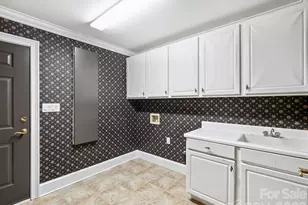 10841 Congressional Club Dr, Charlotte, NC 28277 - Photo 24
