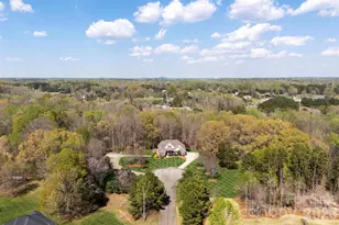 620 Garden Hill Ct, Rock Hill, SC 29732 - Photo 2