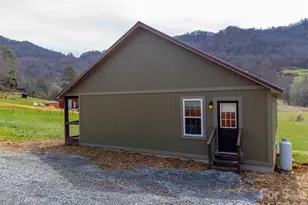 3240 Old Henson Cove Rd, Canton, NC 28716 - Photo 24