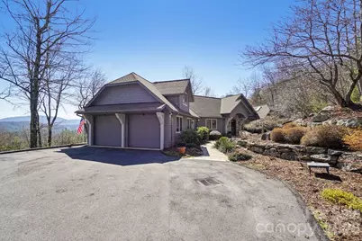 133 Falls Summit Road, Hendersonville, NC 28739 - Photo 2