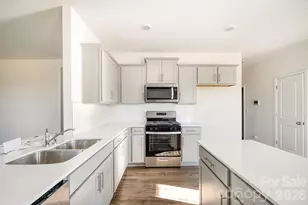 2116 Vanderlyn St, Monroe, NC 28112 - Photo 4