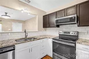 118 Steam Engine Dr, Mooresville, NC 28115 - Photo 2