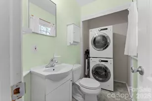 879 New Haw Creek Rd, Asheville, NC 28805 - Photo 16