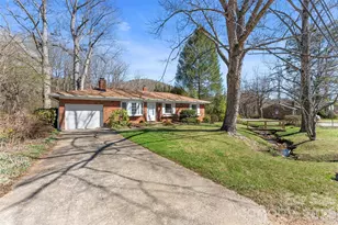 879 New Haw Creek Rd, Asheville, NC 28805 - Photo 1