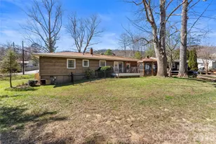 879 New Haw Creek Rd, Asheville, NC 28805 - Photo 6