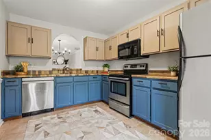 8217 Pineville-Matthews Rd, Charlotte, NC 28226 - Photo 6