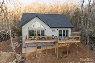 1474 Locust Grove Rd, Hendersonville, NC 28792 - Photo 4