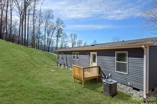 512 Hutch Mountain Rd, Fletcher, NC 28732 - Photo 22