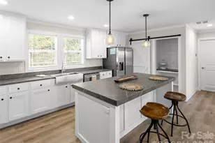 512 Hutch Mountain Rd, Fletcher, NC 28732 - Photo 8