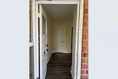 211 W G Street, Kannapolis, NC 28081 - Photo 2